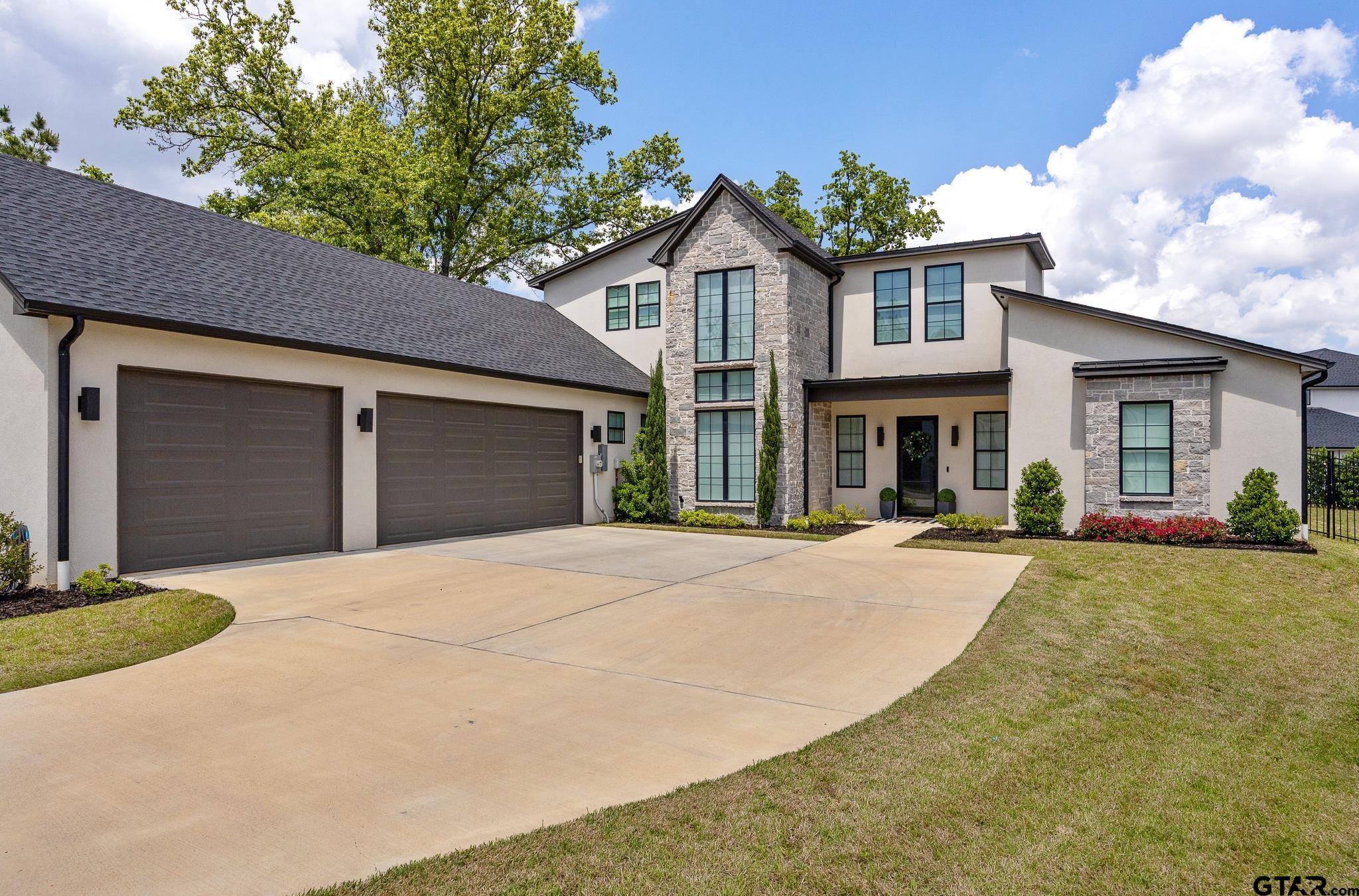 3009 Forest Trl