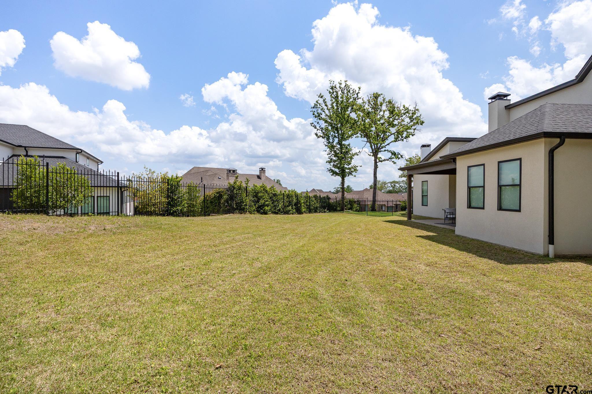3009 Forest Trl