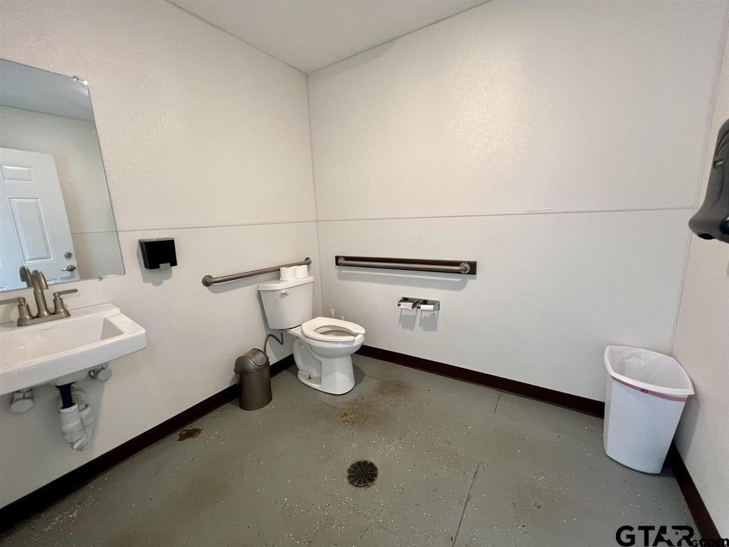 Property Image 36