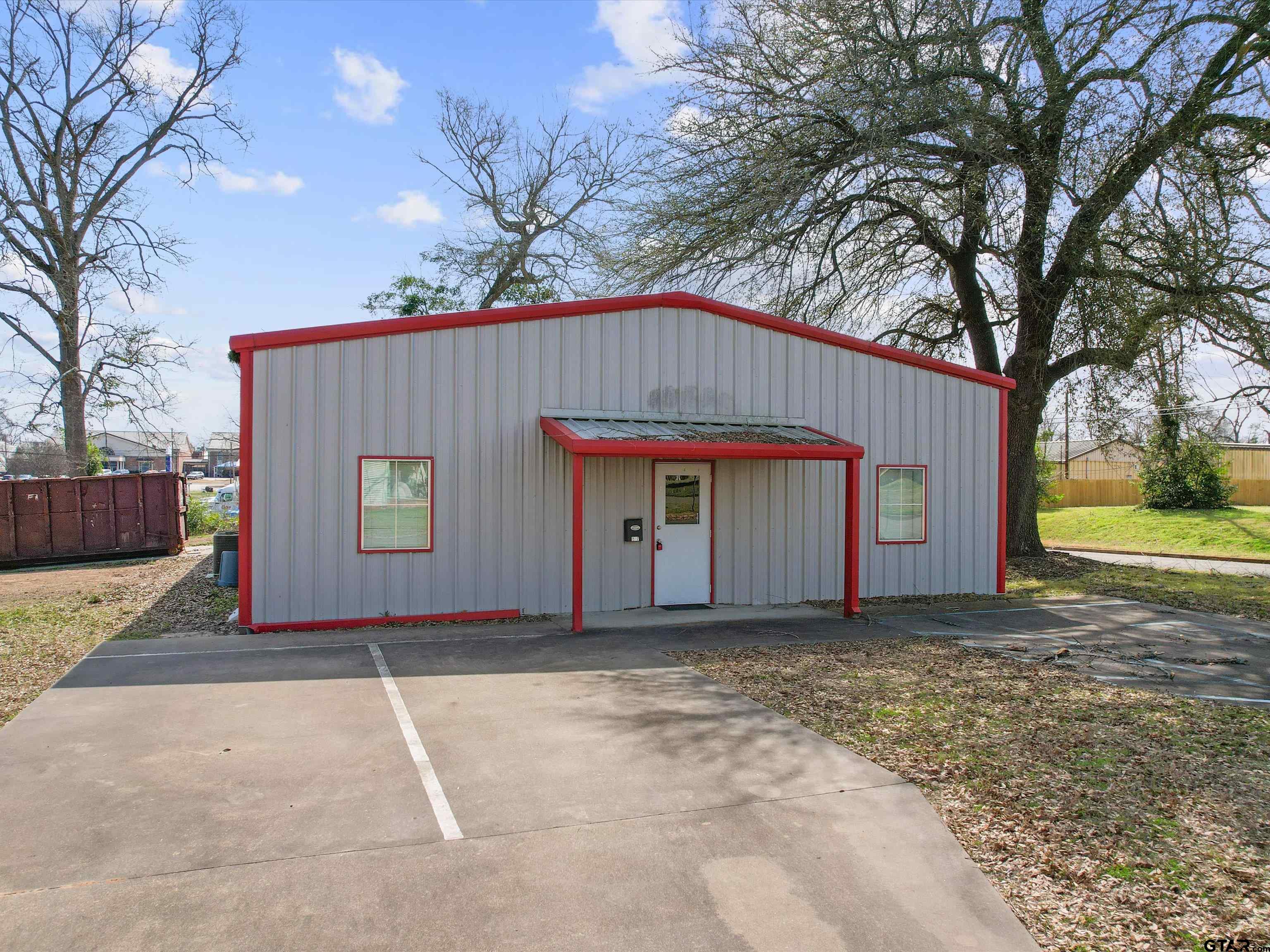 Property Image 8