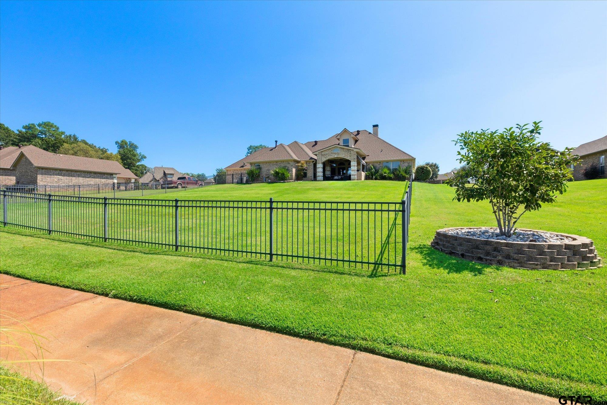 Property Image 37