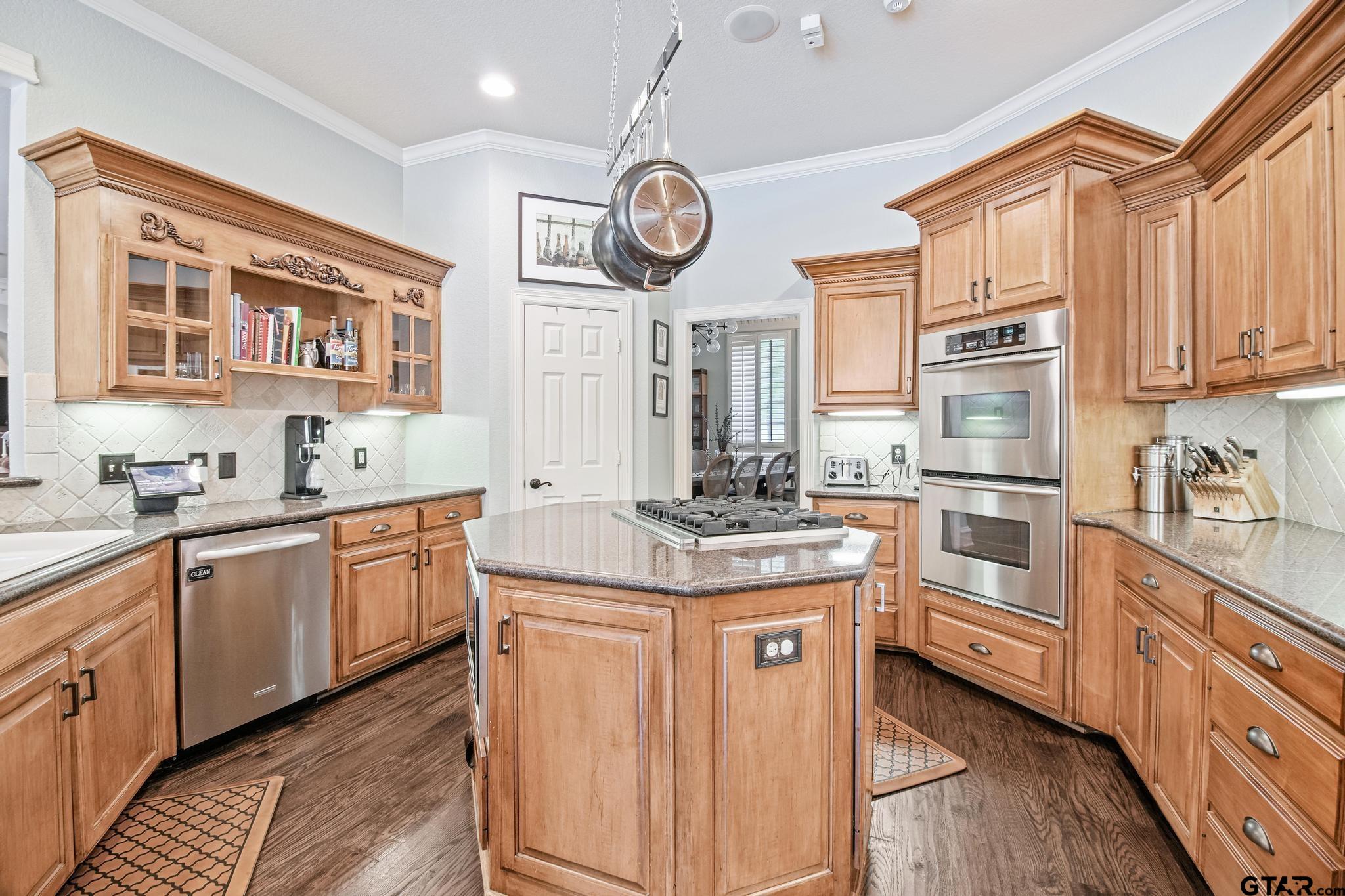Property Image 16