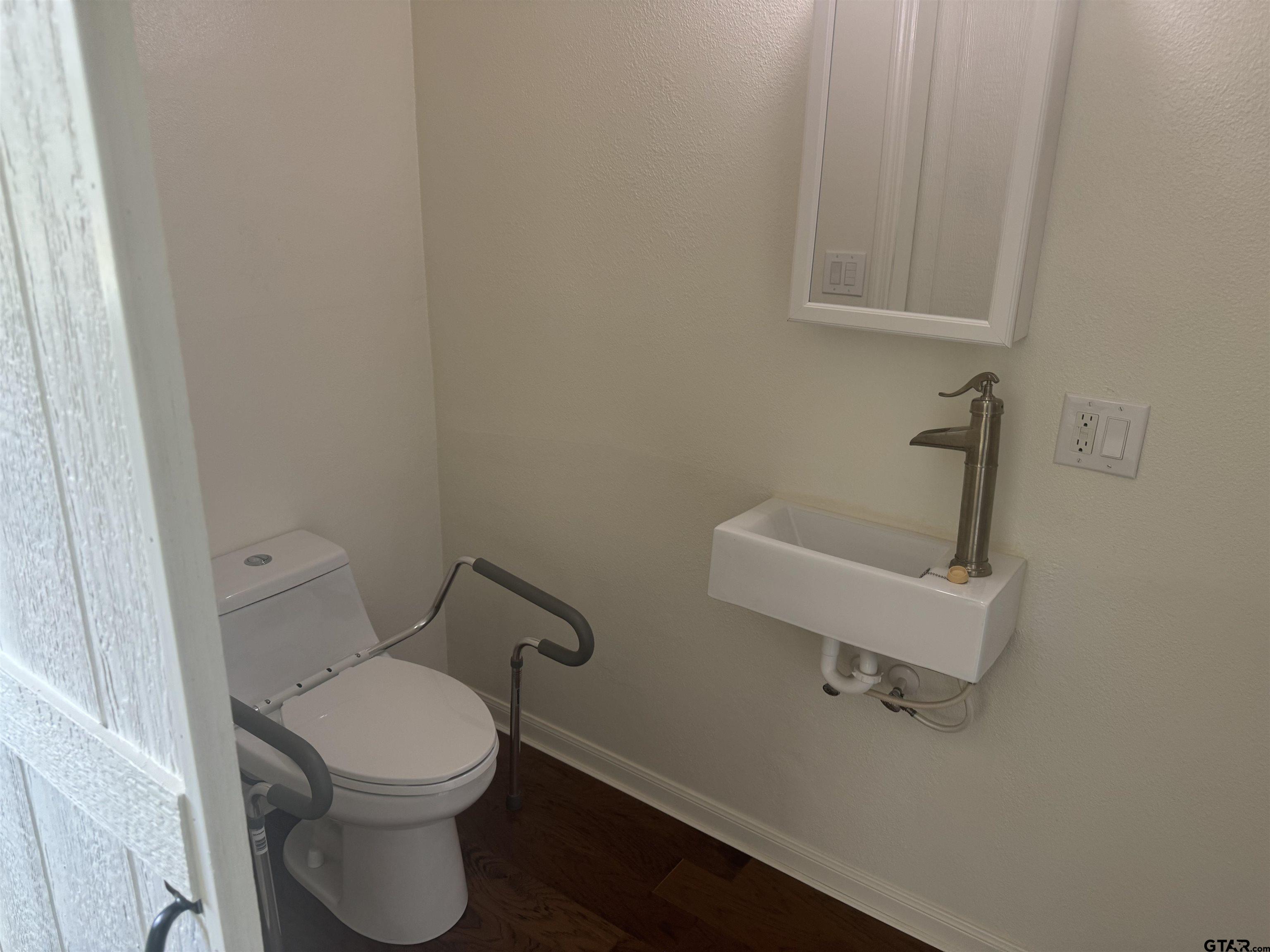 Property Image 6